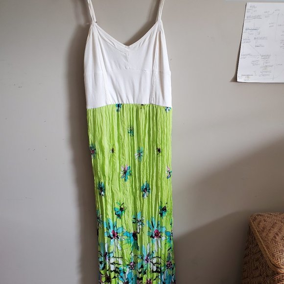 Floral Maxi Dress - Picture 3 of 5